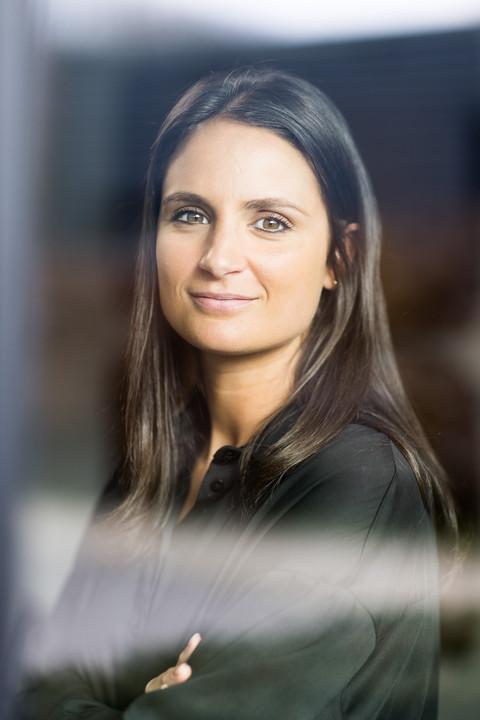 prevv_1.jpg-portrait