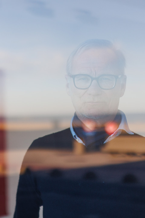 prevv_3.jpg-portrait